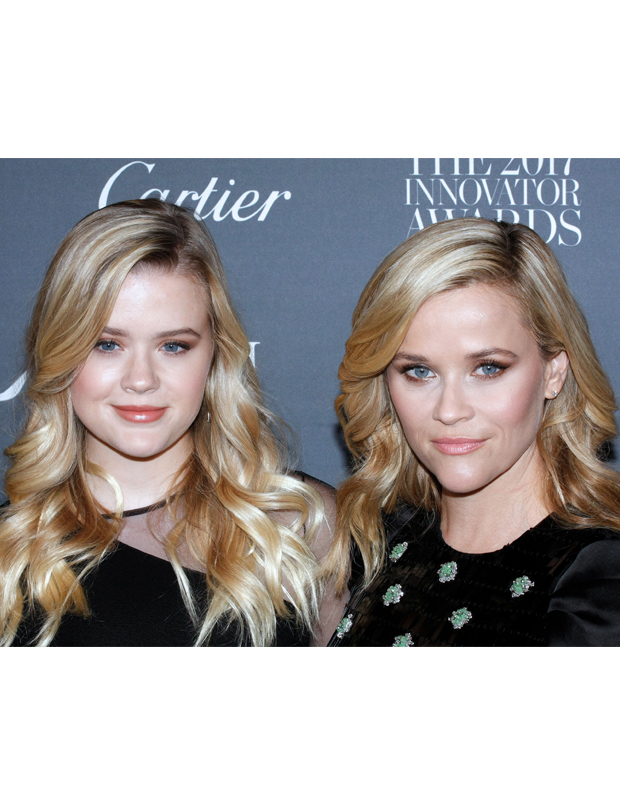 Reese Witherspoon og Ava Philippe 
